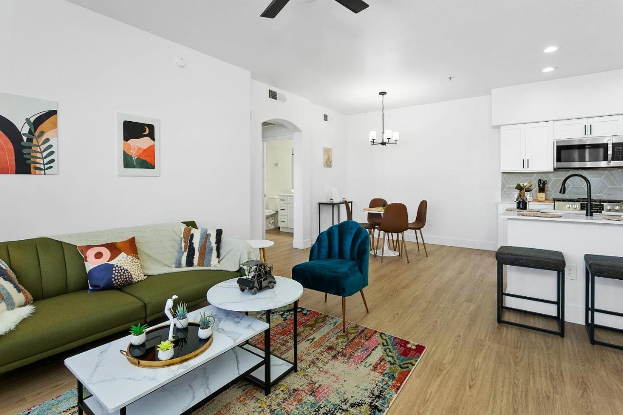 Cozysuites Glendale By The Stadium With Pool 01 المظهر الخارجي الصورة